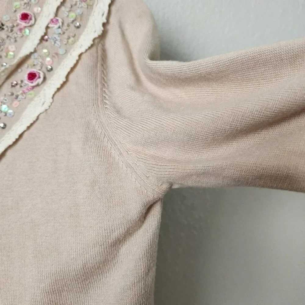 Y2K Coquette Cream Knit Cardigan Top with Floral Beading Pearls Sequins M - Picture 5 of 11